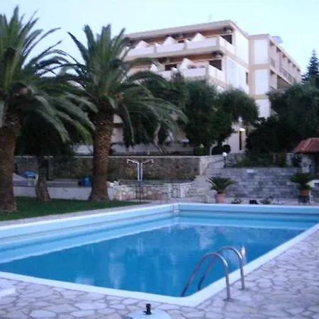 La Calma 2* Dassia (Corfu)