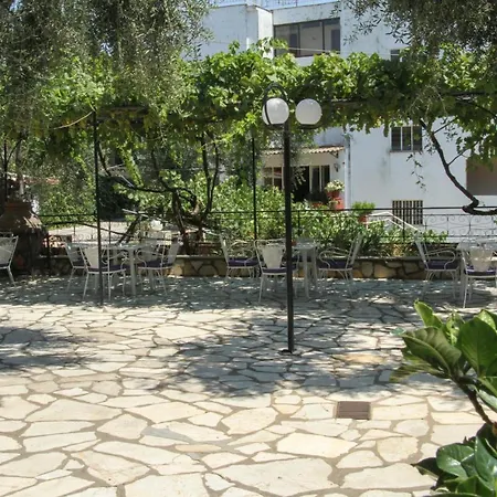 Hotel La Calma Dassia (Corfu)